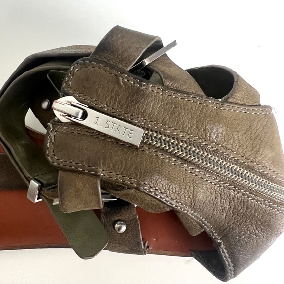 1. State ‘Channdra’ Strappy Leather Sandals - Picture 8 of 11